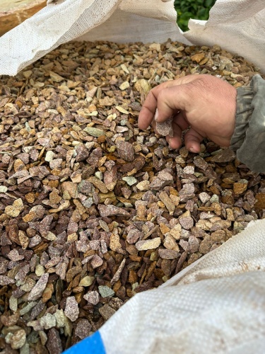 Златолит персиковый декоративная каменная крошка купить в Алапаевске