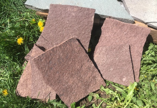 Плитняк лемезит бордовый для цоколя 1,5-2 см купить в Алапаевске