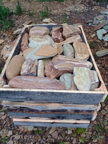 Златолит жёлтый, жёлто-зелёный глыбки и валуны для ланшафтного дизайна купить в Алапаевске