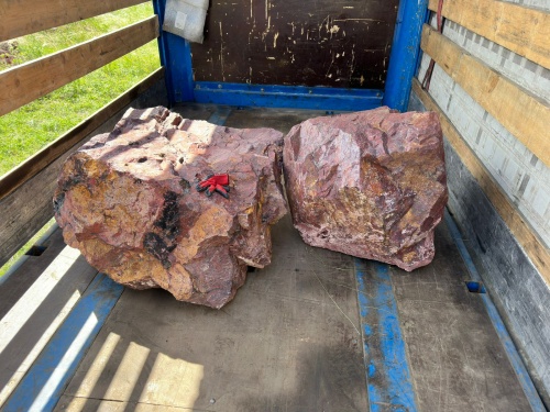 Ландшафтные глыбы красно-фиолетовые 200-1000 килограмм купить в Алапаевске