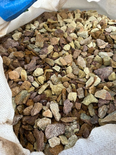 Златолит персиковый декоративная каменная крошка купить в Алапаевске