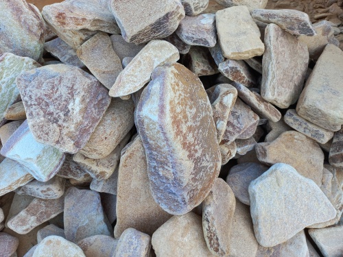 Златолит жёлтый, жёлто-зелёный глыбки и валуны для ланшафтного дизайна купить в Алапаевске