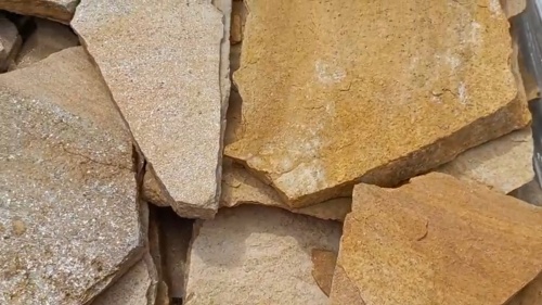 Плитняк златолит жёлтый для цоколя купить в Алапаевске