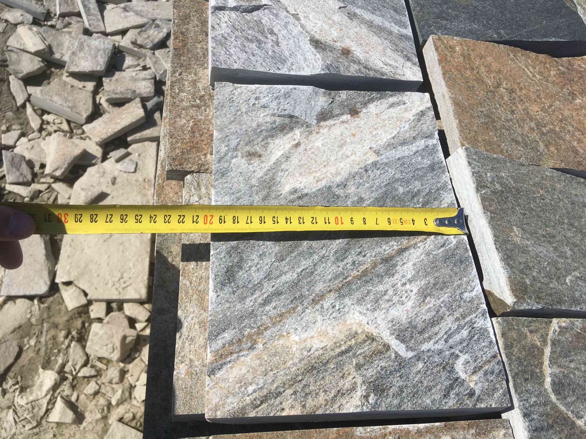 Плитка пилёная златолит Уральский для фасада купить в Алапаевске