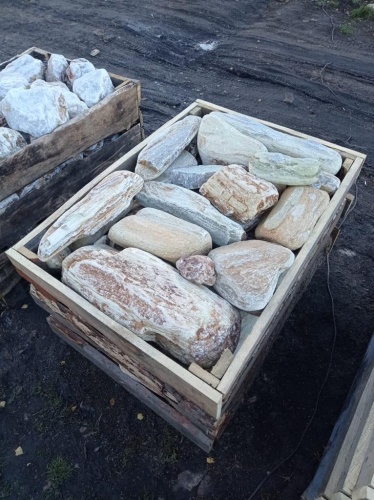 Златолит жёлтый, жёлто-зелёный глыбки и валуны для ланшафтного дизайна купить в Алапаевске