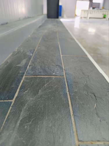 Плитка чёрная из натурального камня фасадная 30 см * 5 см, толщина 7 мм -30 мм купить в Алапаевске